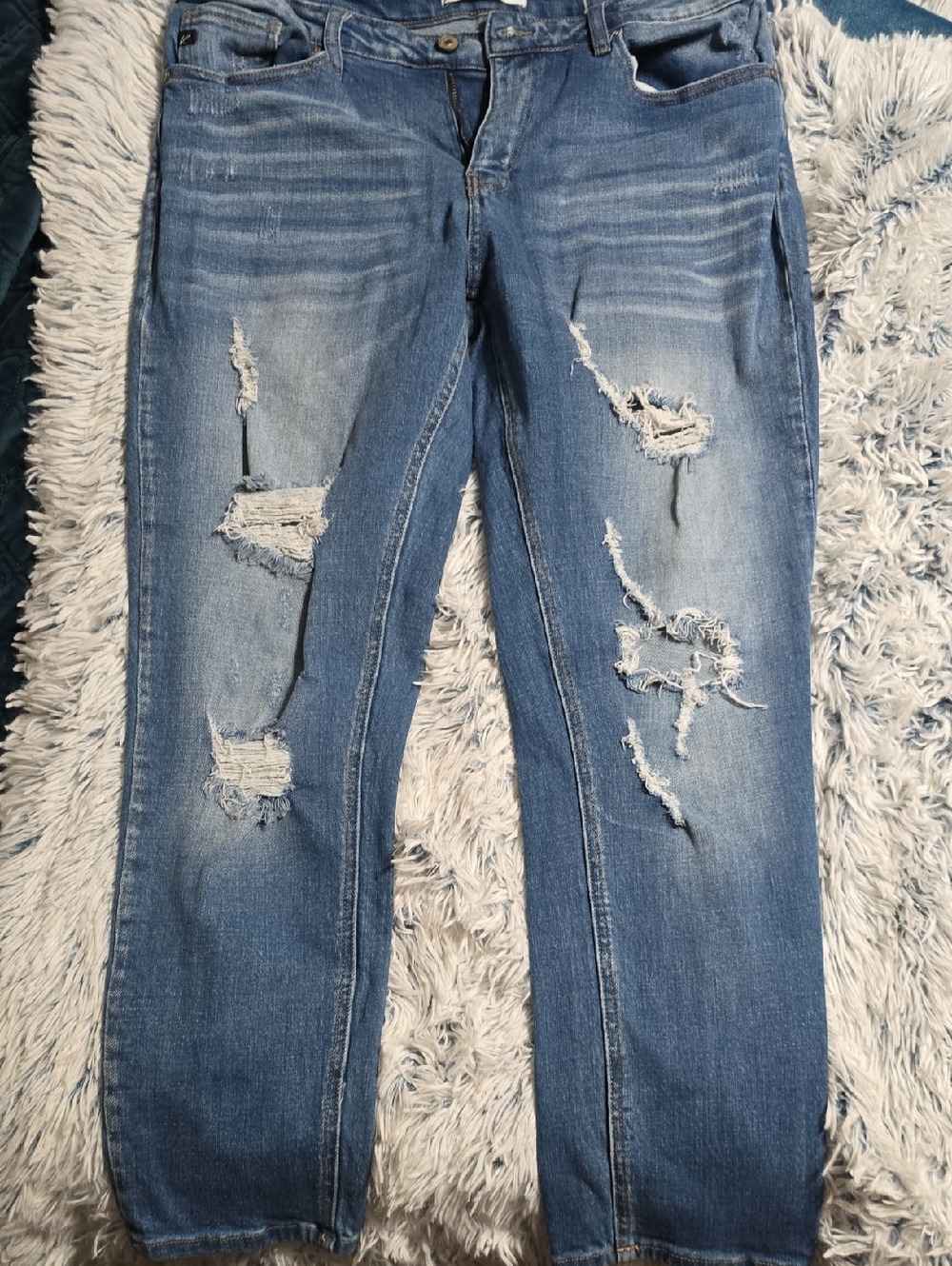 KancanWomen’s Ripped Blue Denim Jeans